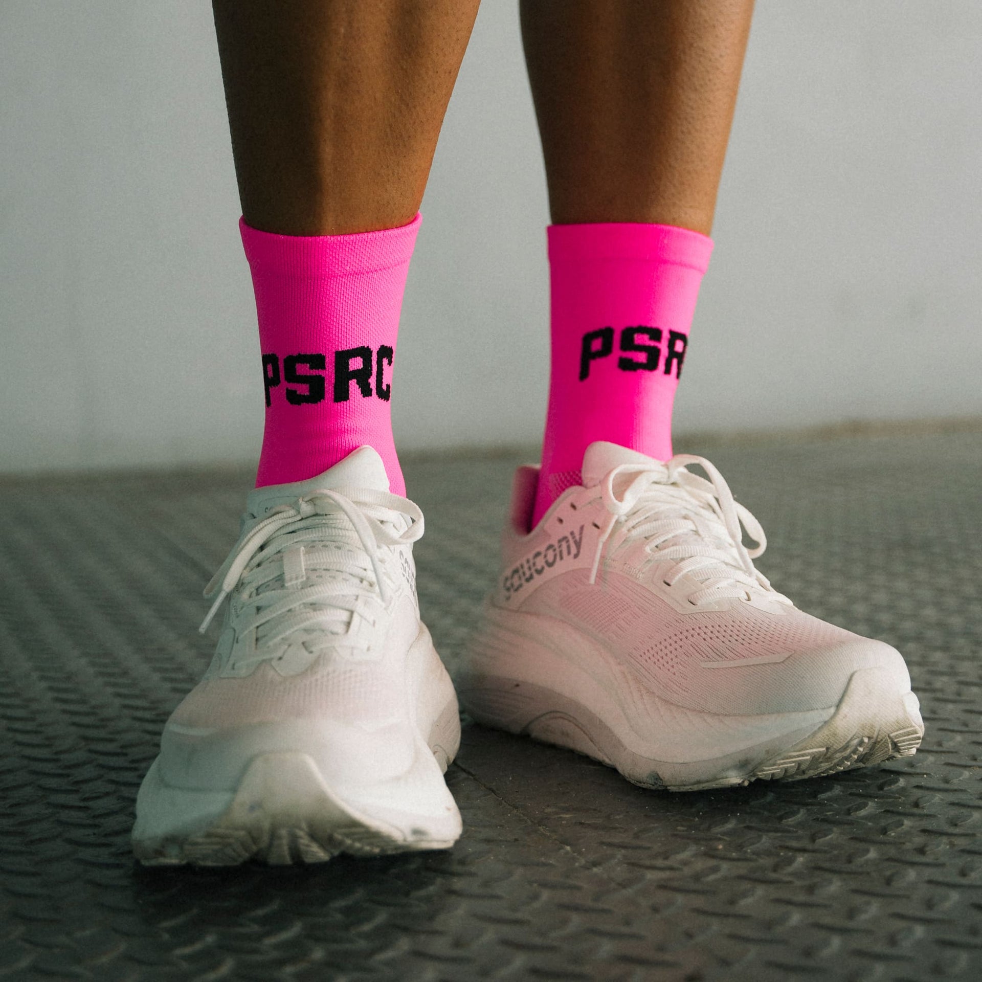 Performance Running Socks - Neon Pink