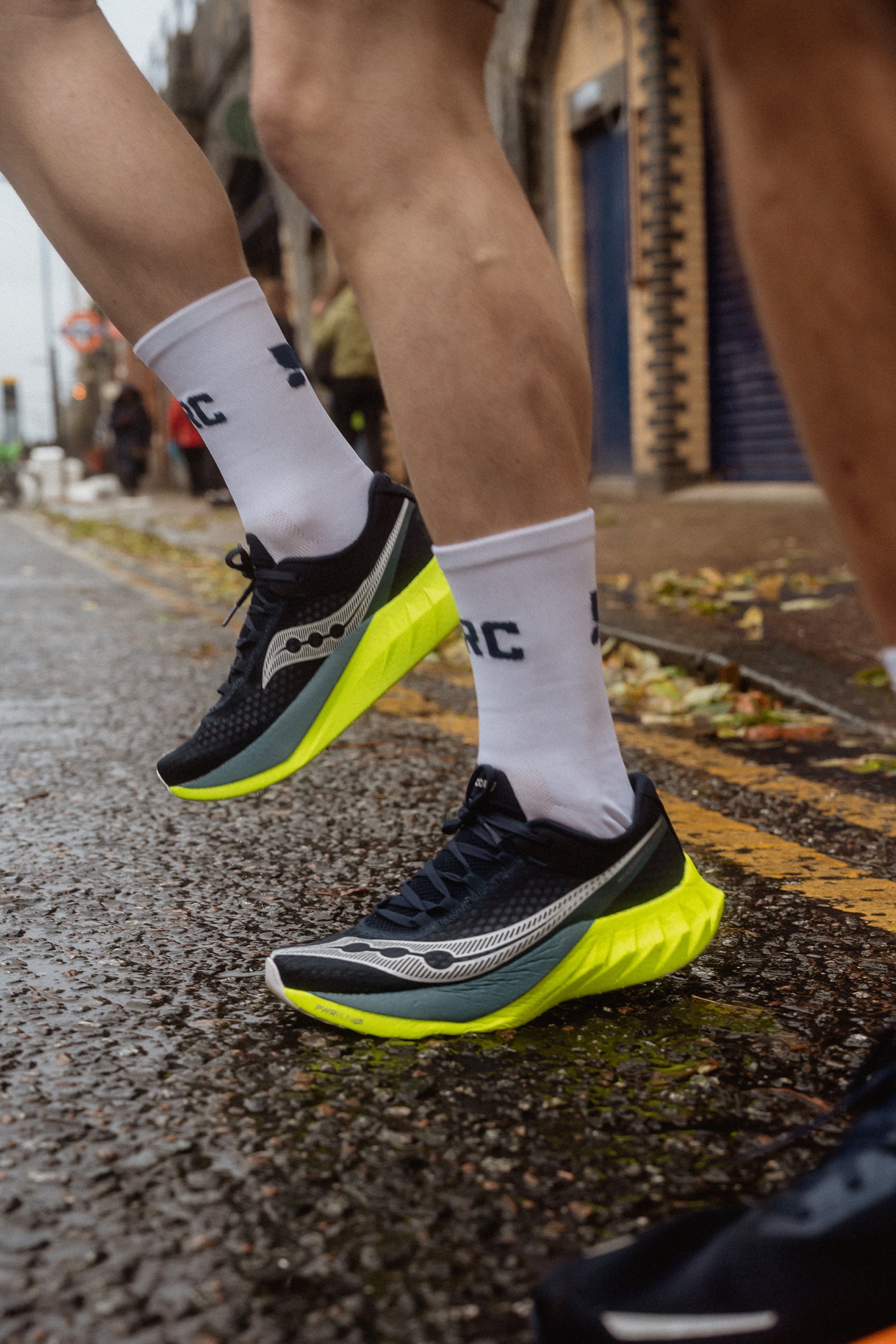 Performance Running Socks - White/Navy